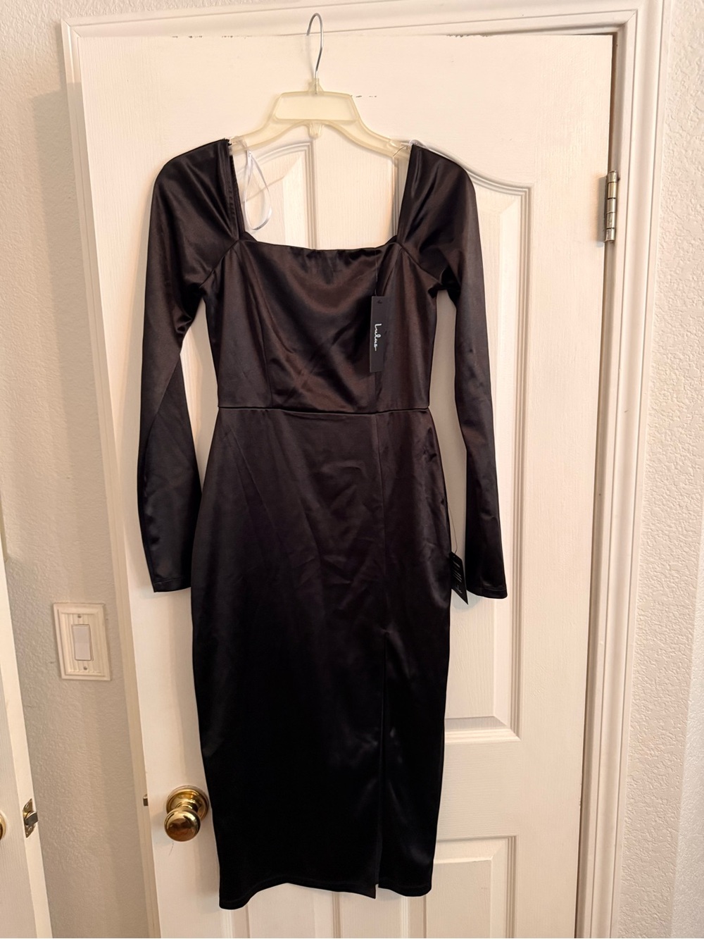 Lulu's Black Long Sleeve Satin style  Midi Dress